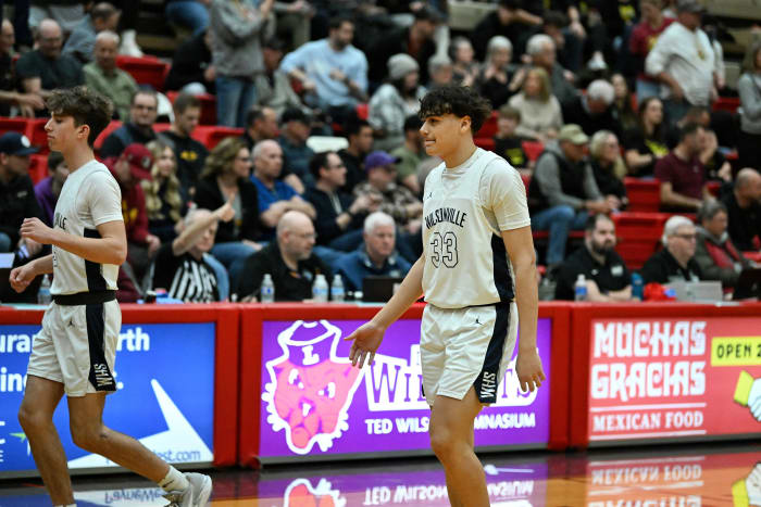 a Wilsonville Redmond 5A Oregon boys basketball quarterfinal 2024 Leon Neuschwander 62